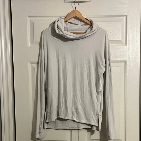 lululemon athletica Tops - Lululemon Athletica Long Sleeve w/ Hood